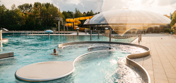 Johannisbad mit Wasserfläche Freibad